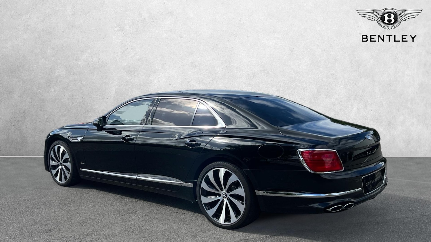 Used Bentley Flying Spur 2023 for sale - 76482776: Photo 3