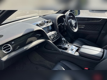 Used Bentley Bentayga 2022 for sale - 78111985: Photo