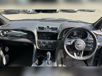 Used Bentley Bentayga 2022 for sale - 78111985: Photo