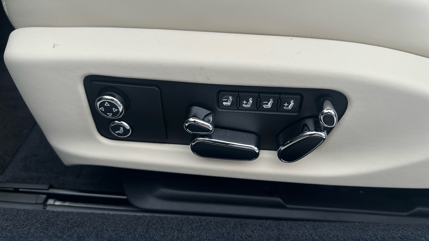 Used Bentley Continental 2025 for sale - 77189192: Photo 17