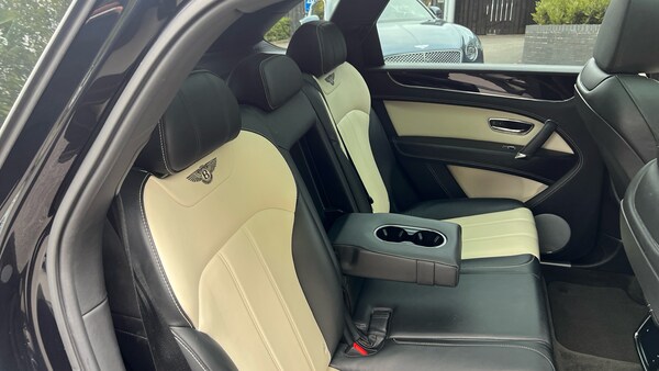 Used Bentley Bentayga 2018 for sale - 76237315: Photo 18