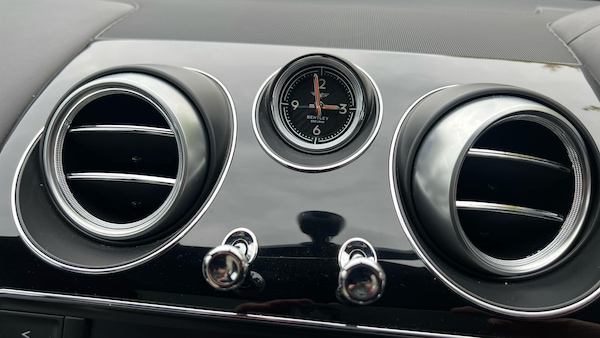 Used Bentley Bentayga 2018 for sale - 76237315: Photo 24