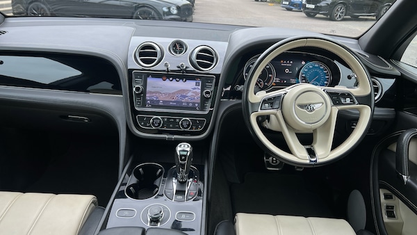 Used Bentley Bentayga 2018 for sale - 76237315: Photo 4