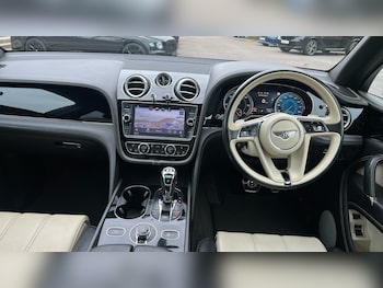 Used Bentley Bentayga 2018 for sale - 76237315: Photo 4