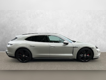 Used Porsche Taycan 2022 for sale - 79179997: Photo
