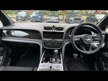 Used Bentley Bentayga 2025 for sale - 74872853: Photo