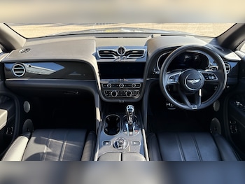 Used Bentley Bentayga 2022 for sale - 76346947: Photo