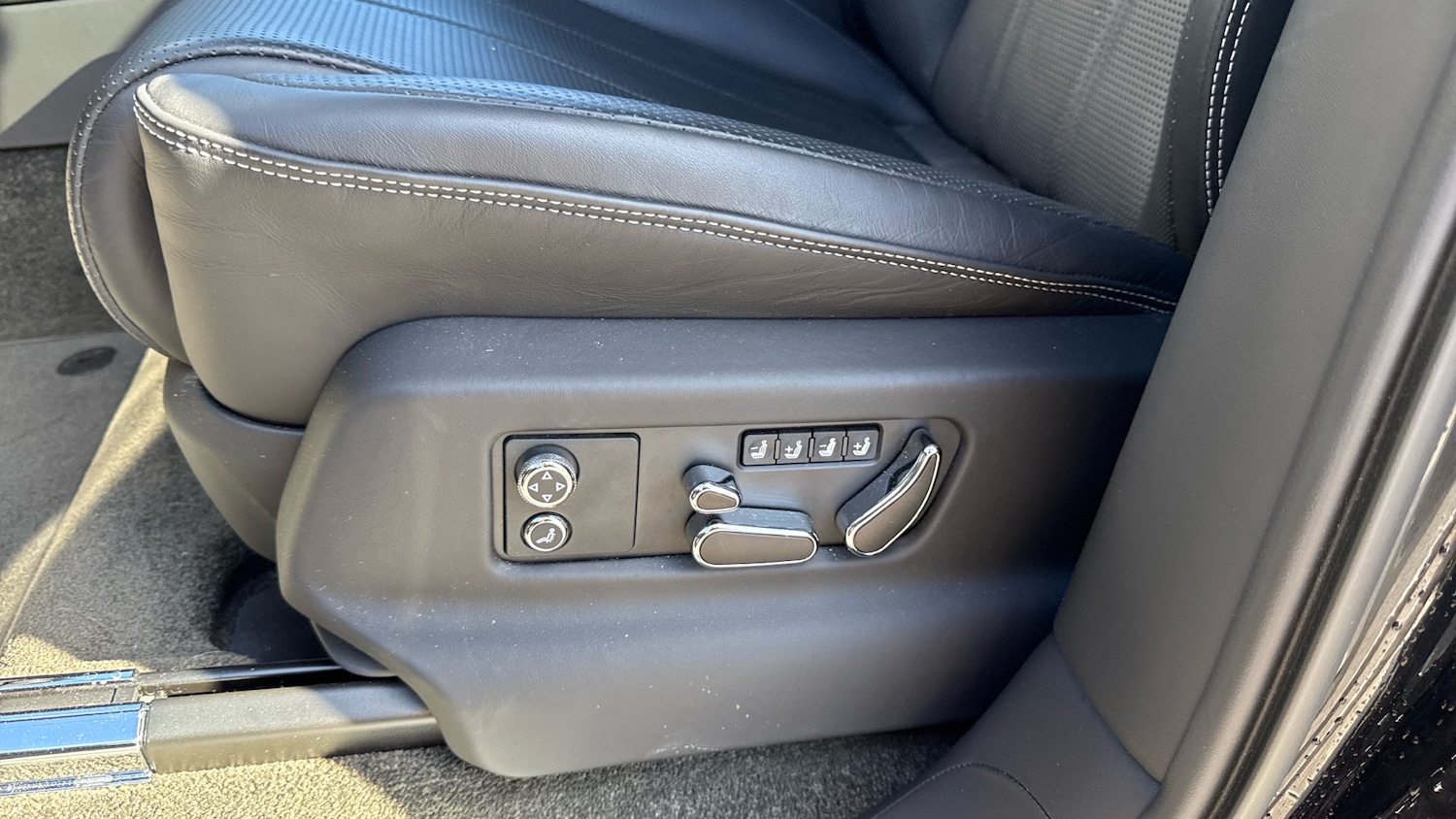 Used Bentley Bentayga 2022 for sale - 77595086: Photo 17