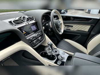 Used Bentley Bentayga 2022 for sale - 76267639: Photo