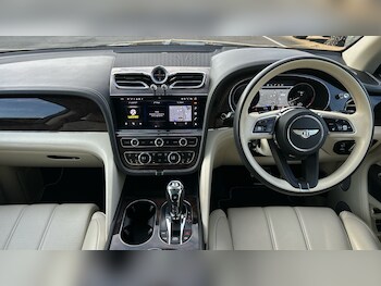 Used Bentley Bentayga 2020 for sale - 77288877: Photo