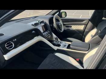 Used Bentley Bentayga 2022 for sale - 74932984: Photo