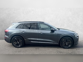 Used Audi Q8 2024 for sale - 77851081: Photo