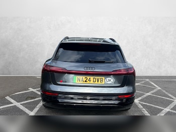 Used Audi Q8 2024 for sale - 77851081: Photo