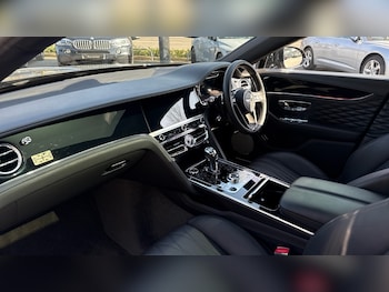 Used Bentley Flying Spur 2020 for sale - 77385133: Photo