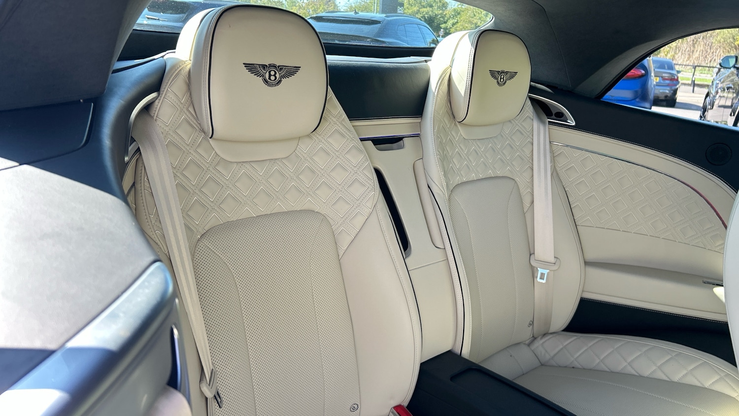 Used Bentley Continental 2019 for sale - 76536400: Photo 18