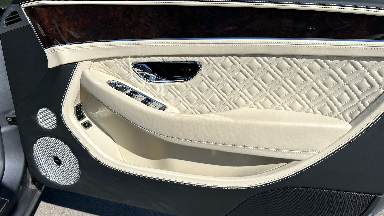 Used Bentley Continental 2019 for sale - 76536400: Photo 20