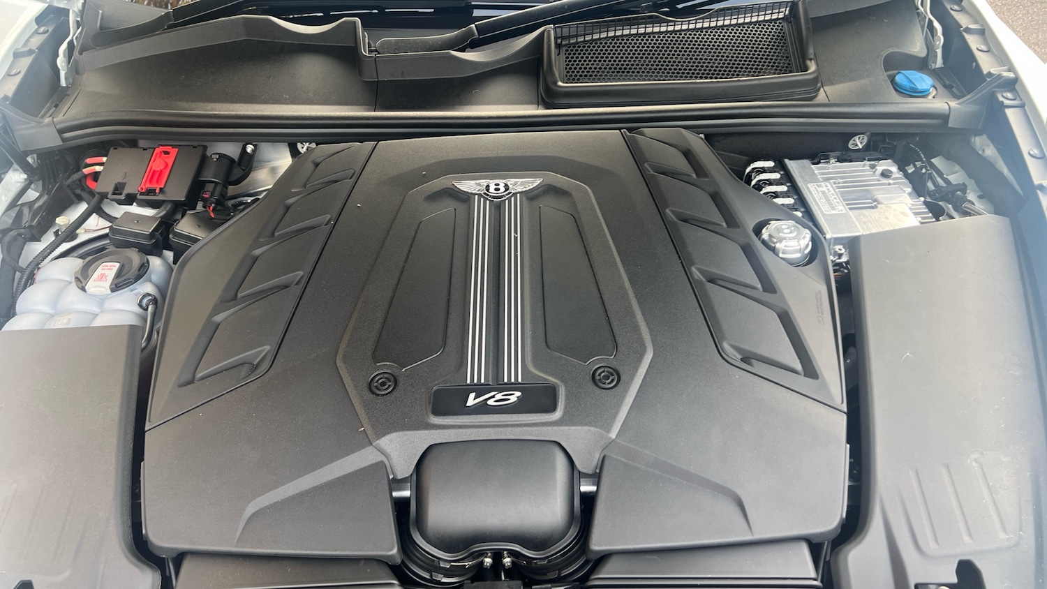 Used Bentley Bentayga 2025 for sale - 76470937: Photo 12