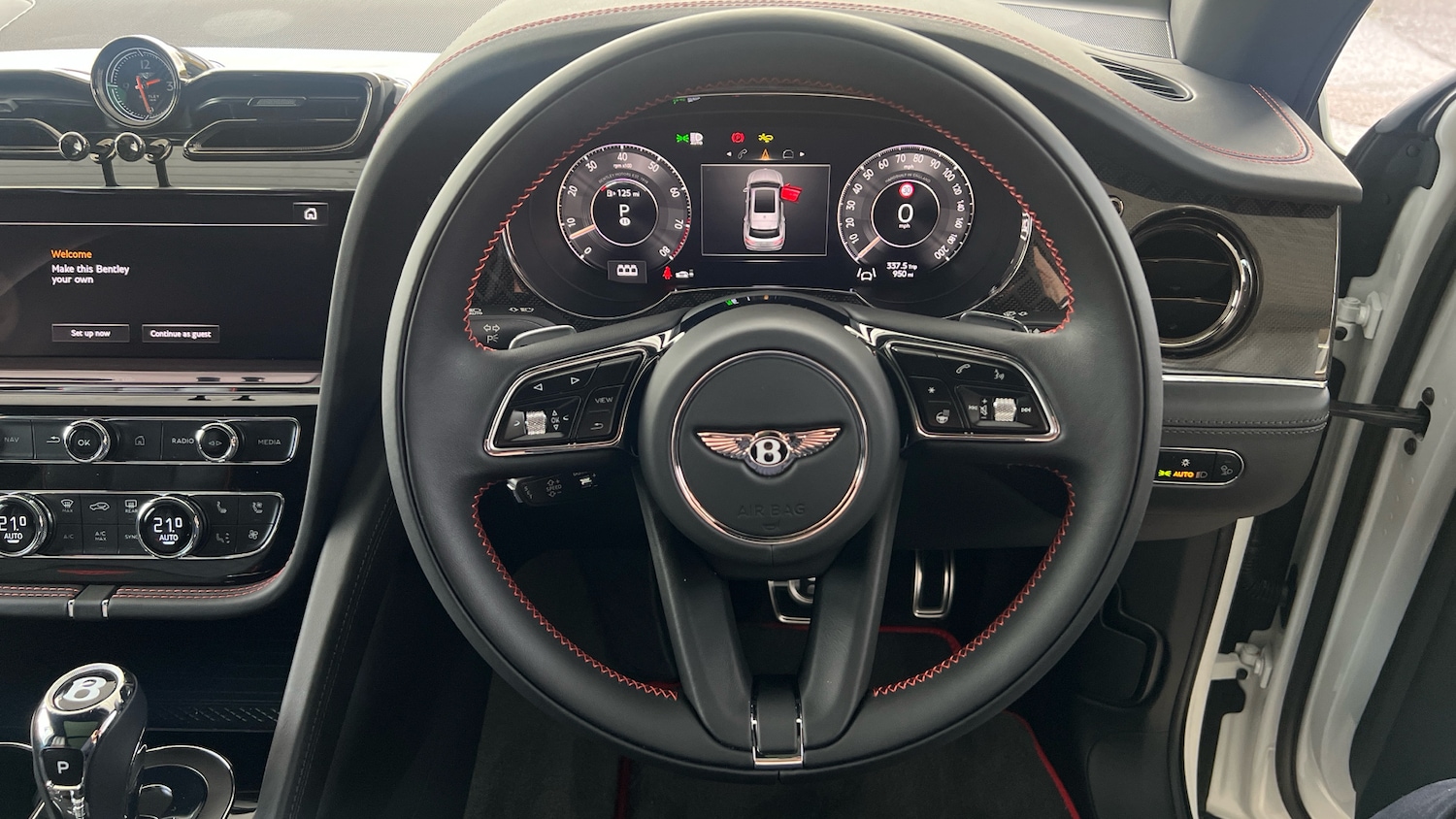 Used Bentley Bentayga 2025 for sale - 76470937: Photo 16