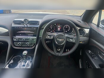 Used Bentley Bentayga 2025 for sale - 76470937: Photo