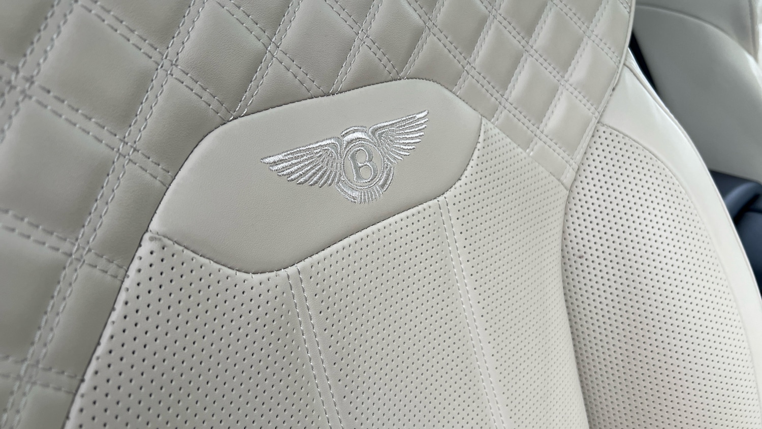Used Bentley Bentayga 2023 for sale - 76134379: Photo 22