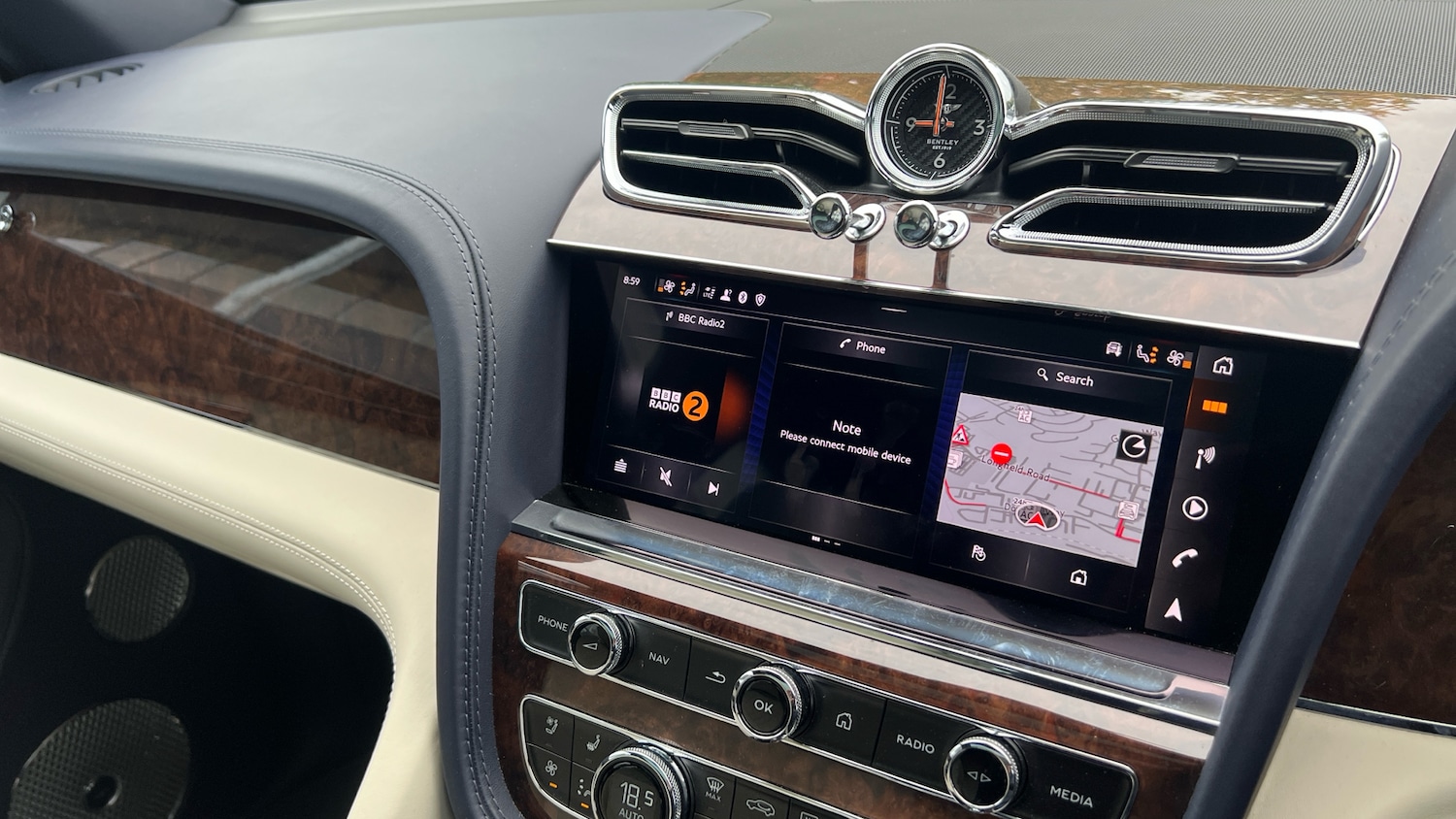 Used Bentley Bentayga 2023 for sale - 76134379: Photo 24