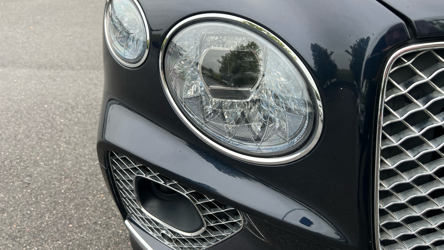 Used Bentley Bentayga 2023 for sale - 76134379: Photo 9