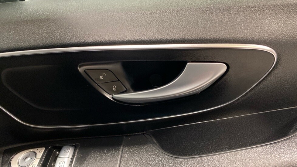 Used Mercedes-Benz Vito 2023 for sale - 78206671: Photo 11