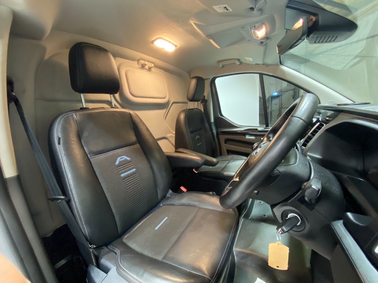 Used Ford Transit Custom 2023 for sale - 76788158: Photo 5