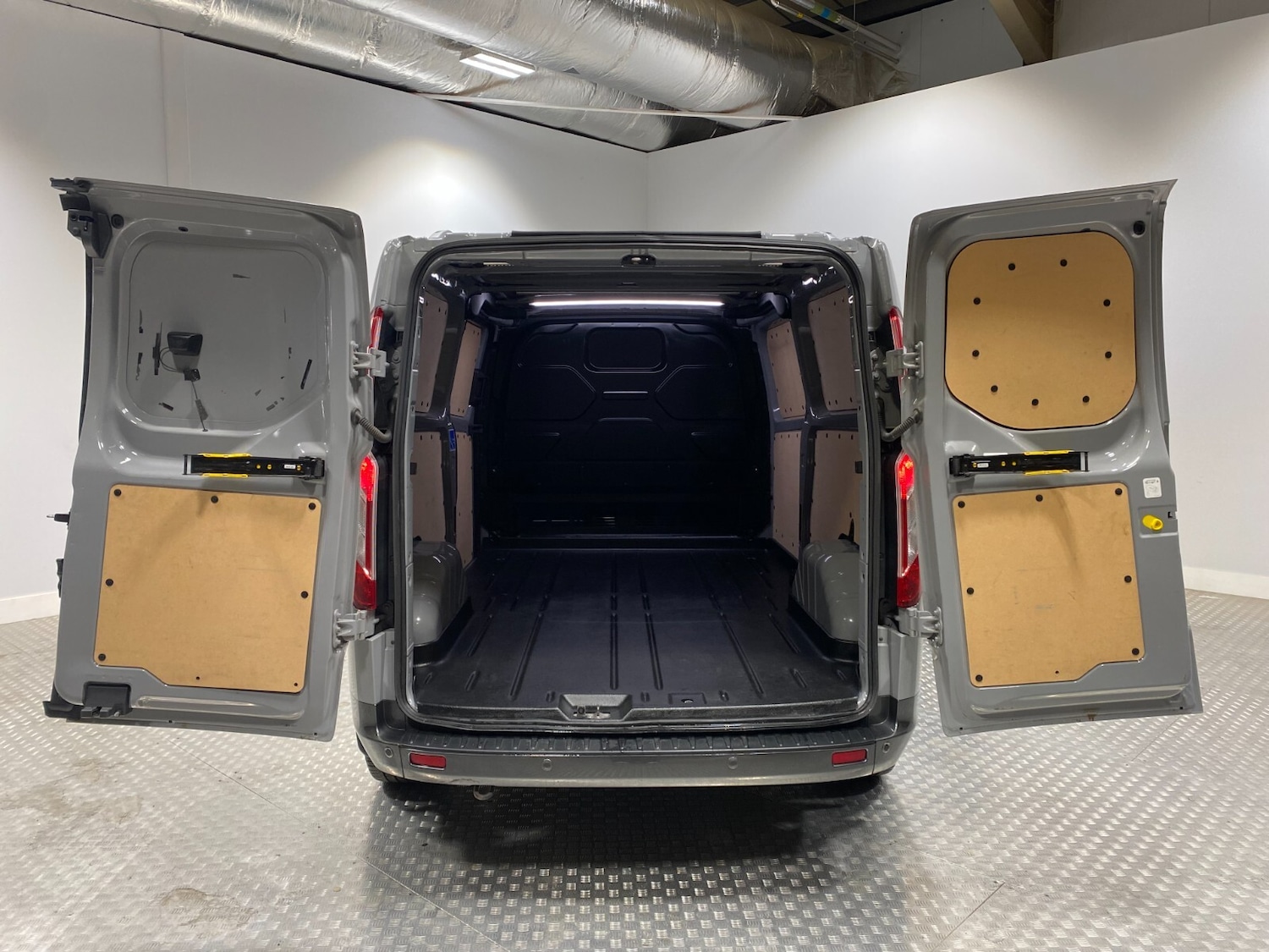 Used Ford Transit Custom 2023 for sale - 76788158: Photo 8