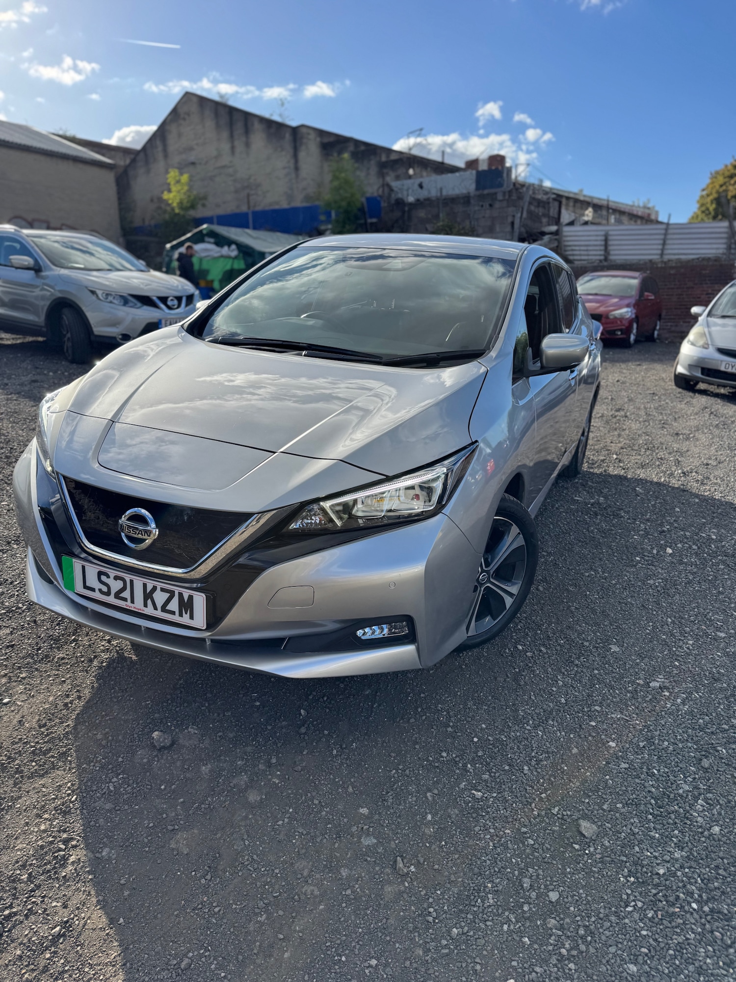 Used Nissan Leaf 2021 for sale - 76093804: Photo 2