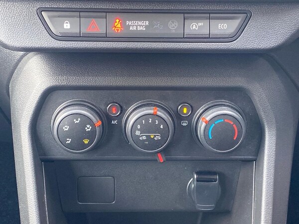 Used Dacia Sandero 2023 for sale - 76127171: Photo 12