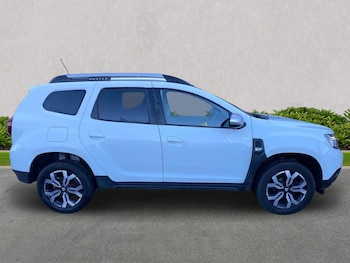 Used Dacia Duster 2021 for sale - 76778305: Photo