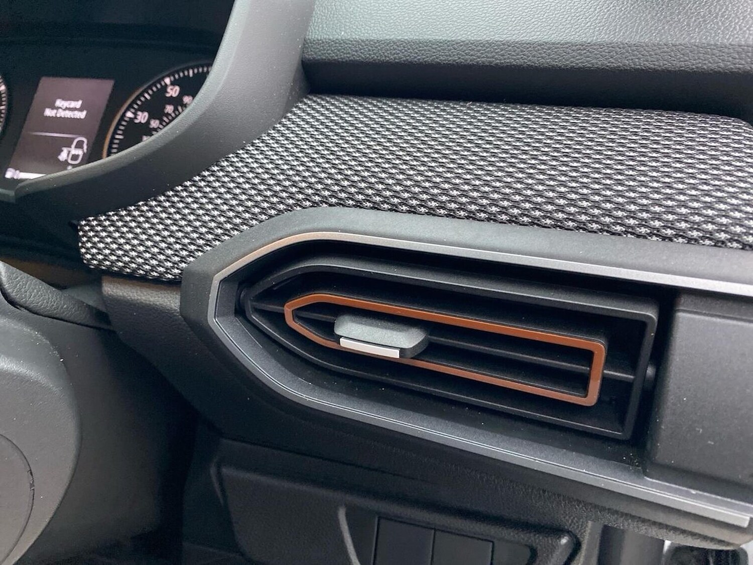 Used Dacia Sandero Stepway 2023 for sale - 76471001: Photo 36