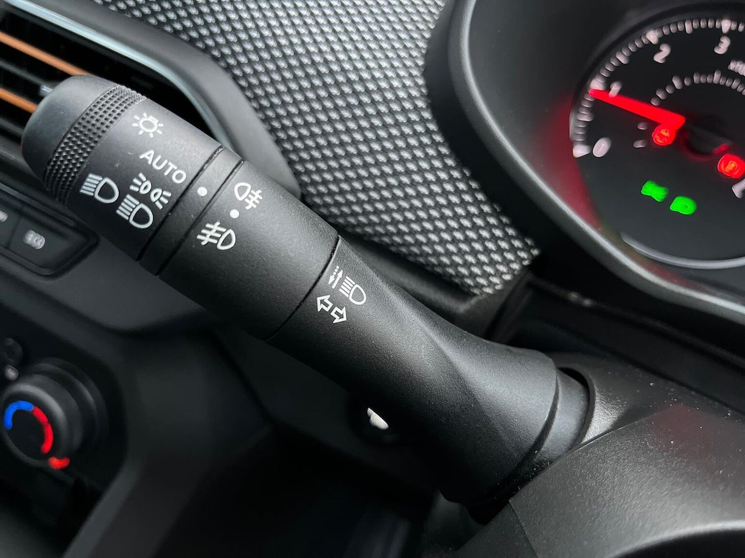 Used Dacia Sandero Stepway 2022 for sale - 76693455: Photo 29