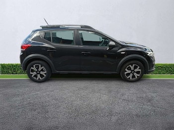Used Dacia Sandero Stepway 2023 for sale - 79423871: Photo