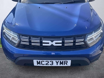 Used Dacia Duster 2023 for sale - 79115382: Photo
