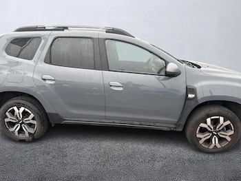 Used Dacia Duster 2023 for sale - 79330261: Photo