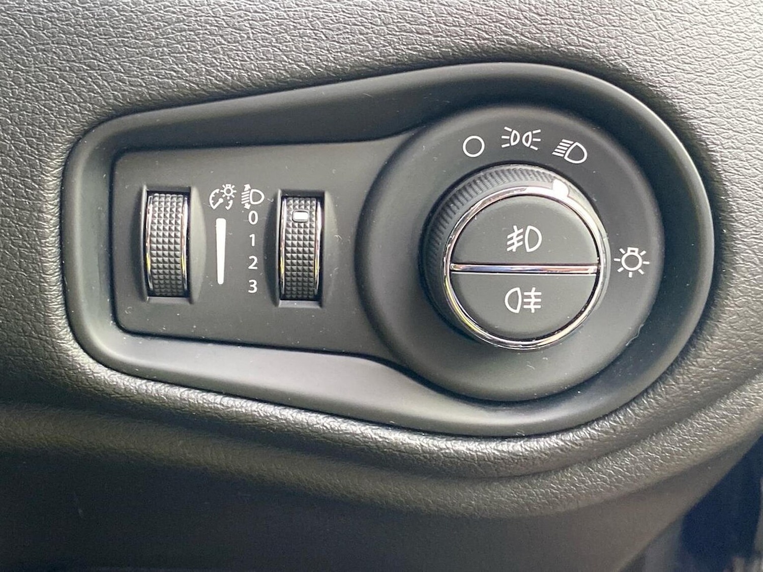 Used Jeep Renegade 2019 for sale - 76455258: Photo 22