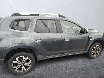 Used Dacia Duster 2022 for sale - 79342423: Photo