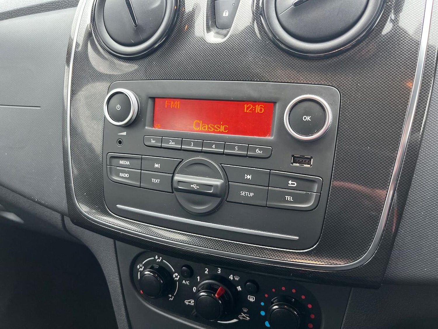 Used Dacia Sandero 2018 for sale - 76821676: Photo 11