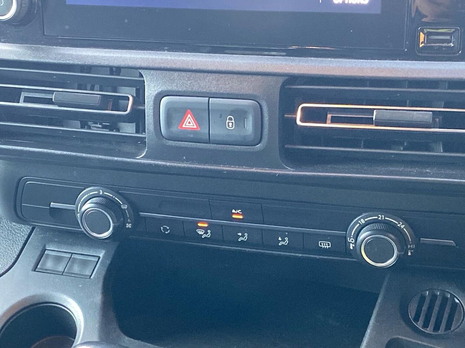 Used Vauxhall Combo Life 2020 for sale - 76837149: Photo 12