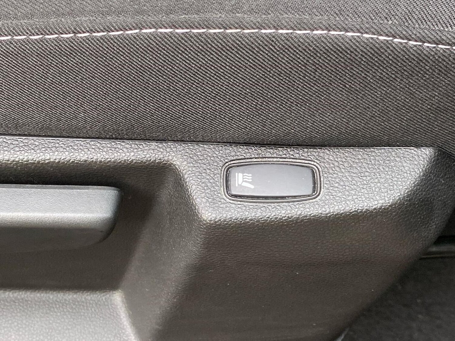 Used Dacia Duster 2024 for sale - 76422358: Photo 40