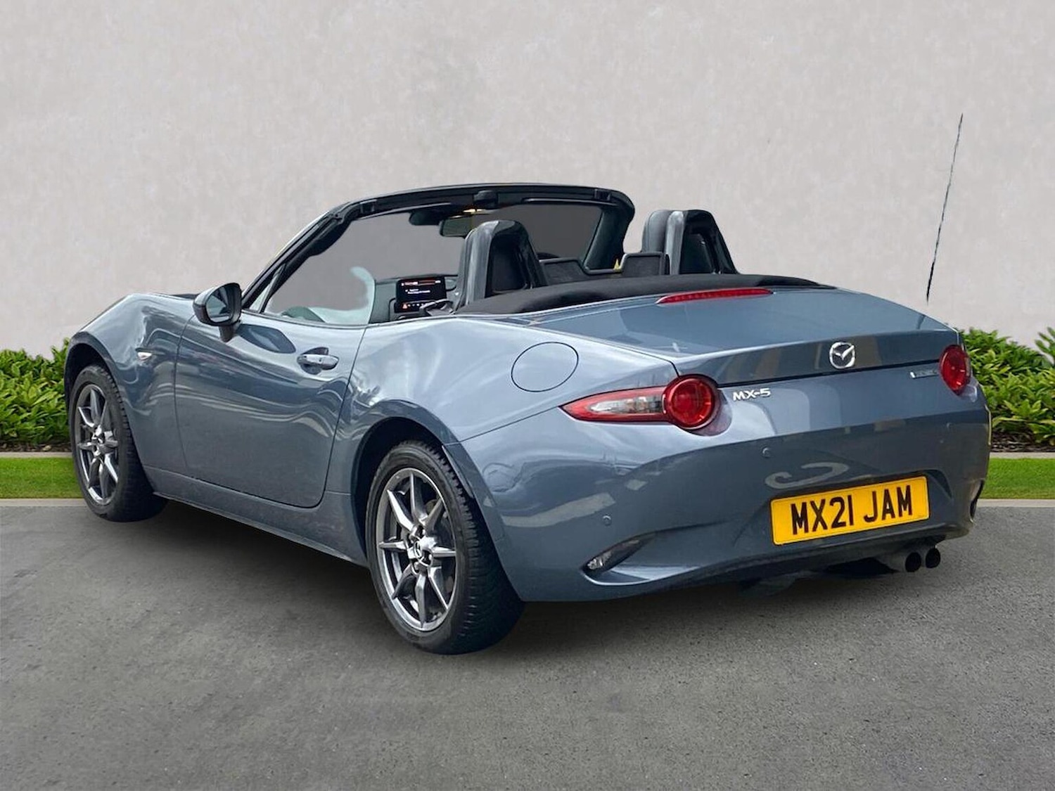 Used Mazda MX-5 2021 for sale - 76877902: Photo 2