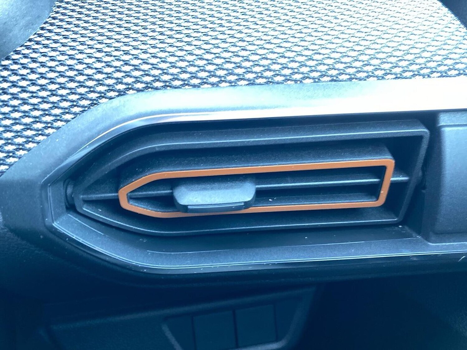 Used Dacia Sandero Stepway 2023 for sale - 77488309: Photo 41