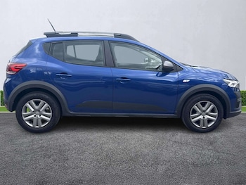 Used Dacia Sandero Stepway 2023 for sale - 79424024: Photo