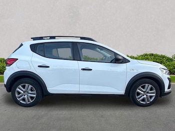 Used Dacia Sandero Stepway 2023 for sale - 78195517: Photo