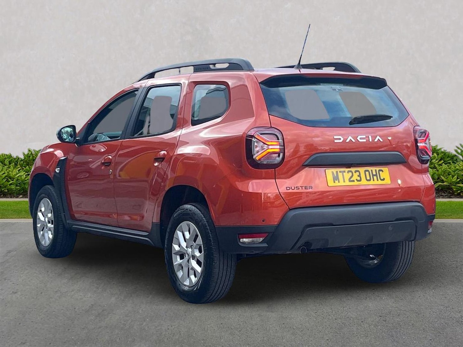 Used Dacia Duster 2023 for sale - 78195530: Photo 2