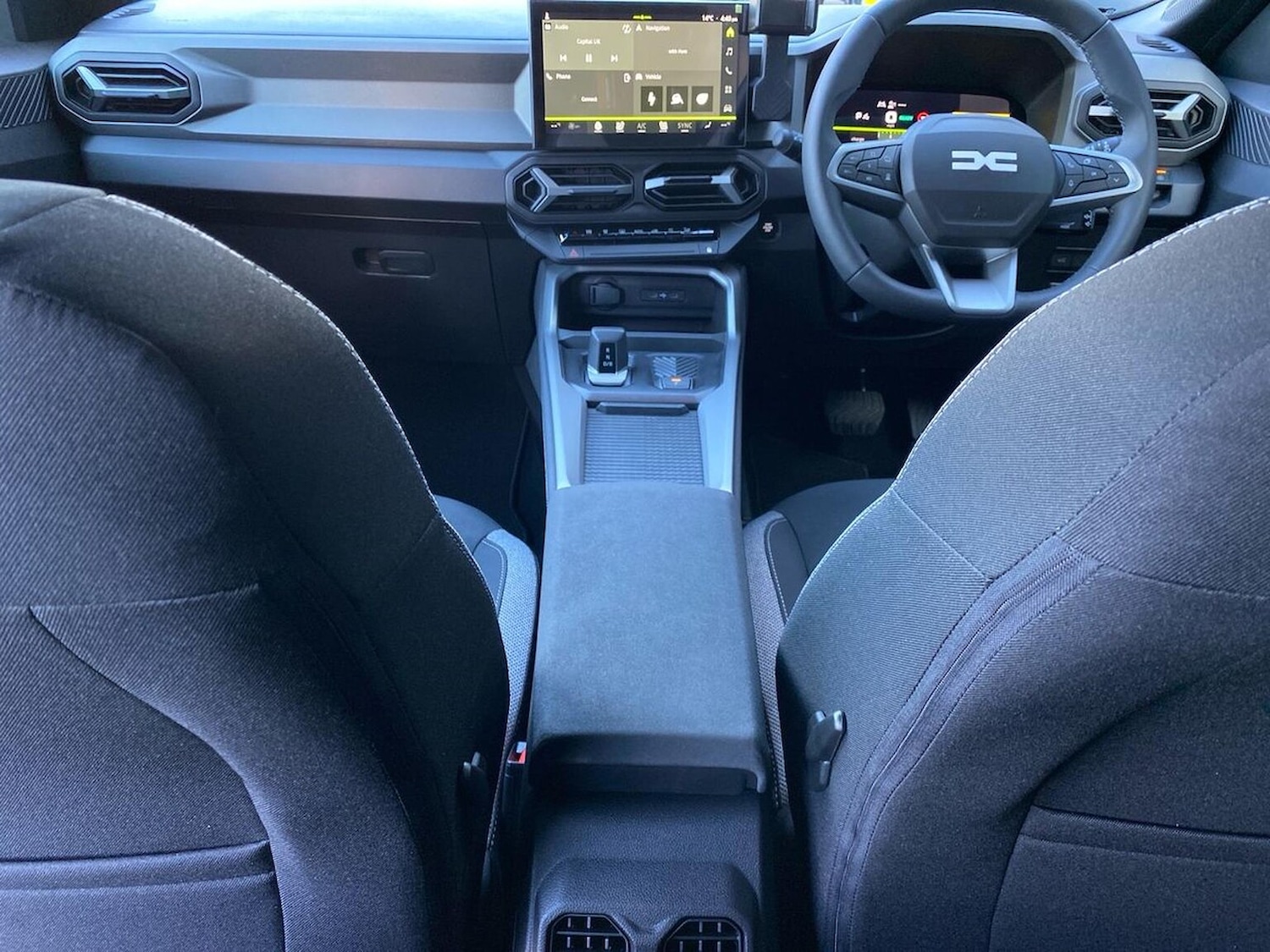 Used Dacia Bigster 2025 for sale - 76763411: Photo 13