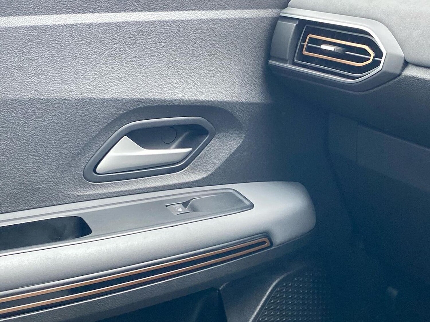 Used Dacia Jogger 2023 for sale - 76599014: Photo 45