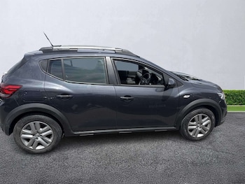 Used Dacia Sandero Stepway 2022 for sale - 79017756: Photo